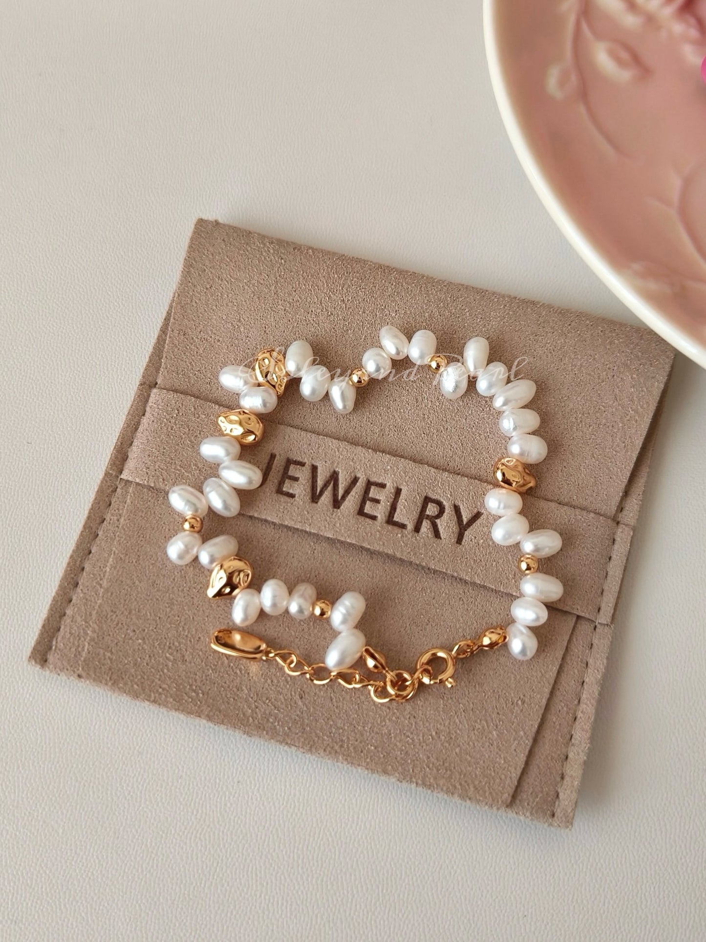 Organic Pearl Bracelet