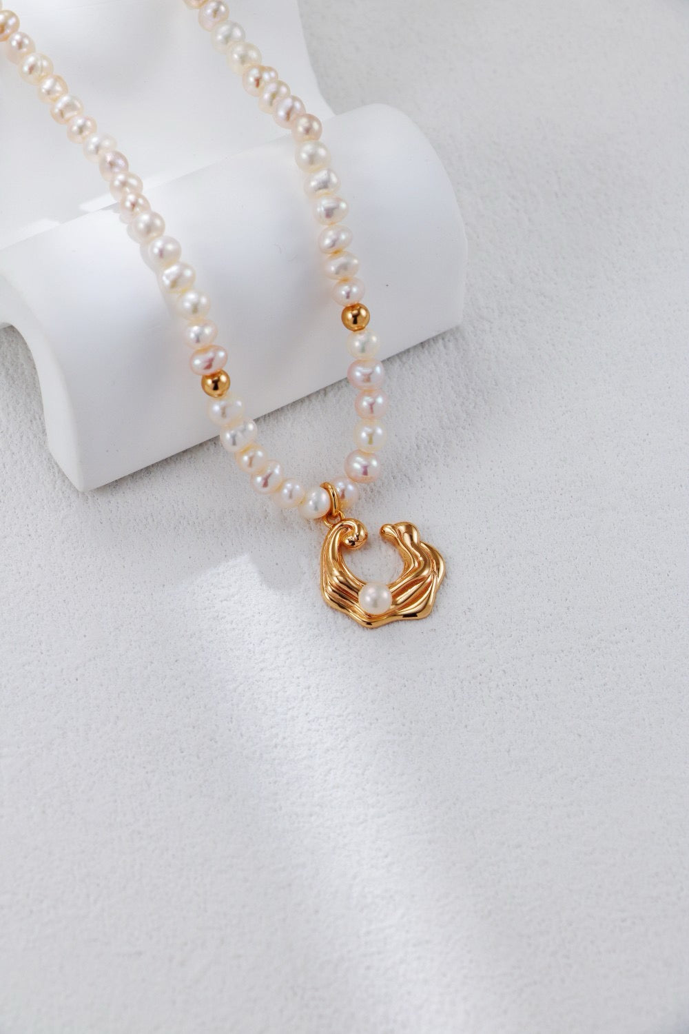 Wave Pearl Necklace