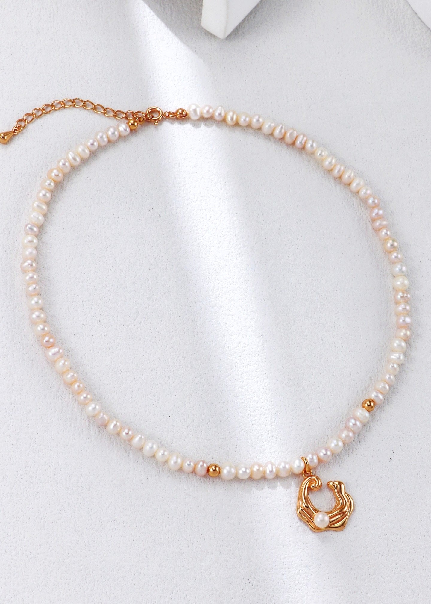 Wave Pearl Necklace