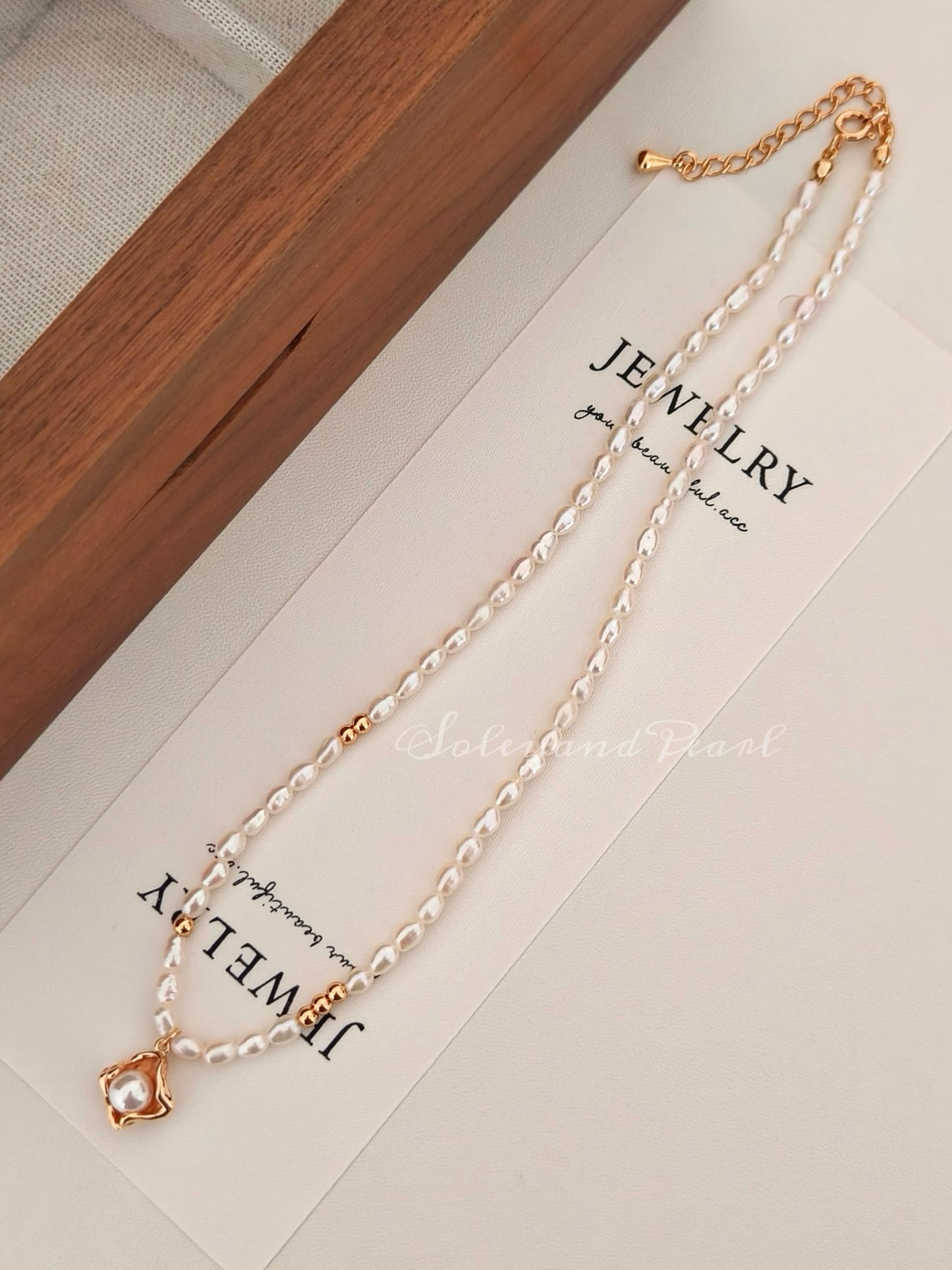 Flower Bud Pearl Necklace